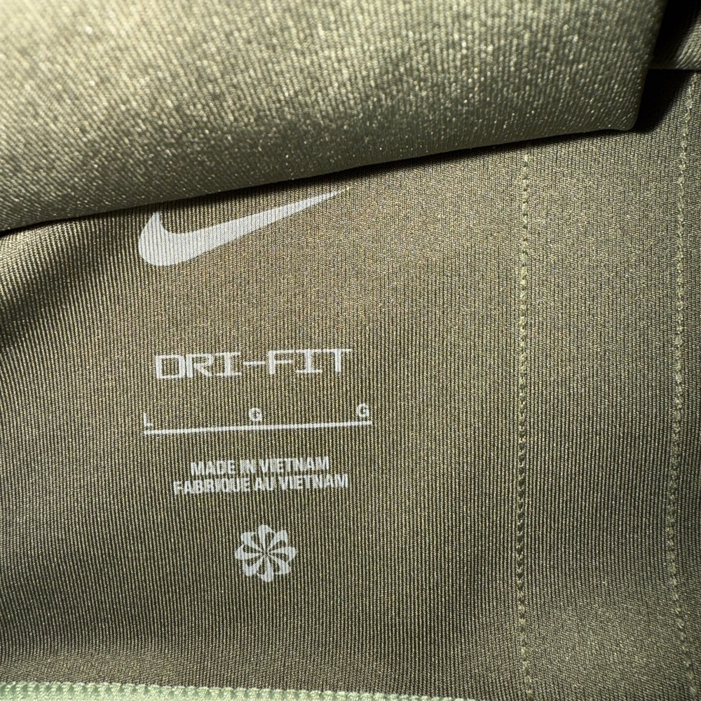 Nike AF1 Sports Bra with Lace-Up Detail - Picture 6 of 10